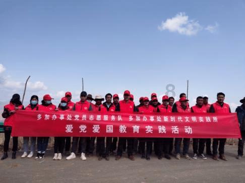 小猫钓鱼游戏龙王版有船